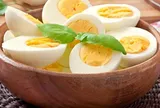 Luộc trứng đừng vội cho ngay vào nồi nước, nhớ 5 mẹo này để bóc vỏ nhẹ tênh