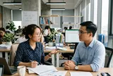5 cách ứng xử khôn ngoan với người thích gây chia rẽ: Càng tỉnh táo càng tránh được thị phi, mất lòng oan