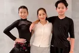 Con trai Khánh Thi và bạn nhảy xinh đẹp 11 tuổi đã cao hơn mẹ, cùng nhau đoạt nhiều huy chương vàng