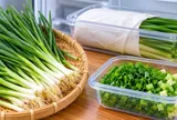 Cách bảo quản hành lá tươi cả tháng trong tủ lạnh, giữ màu xanh và mùi thơm
