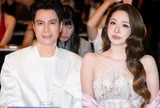 NSƯT Việt Anh tình tứ chăm sóc bạn gái Quỳnh Nga, cùng Ngọc Hân ngồi "ghế nóng" Hoa hậu Du lịch Việt Nam 2028