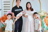 Vợ Dương Khắc Linh 2 tay chăm 2 ái nữ sinh đôi, loay hoay khi lần đầu tổ chức sinh nhật cho "vườn trẻ" 4 con