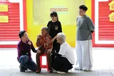 MC Đại Nghĩa nhớ người bà vừa qua đời khi chứng kiến cụ bà mắc bệnh tim tần tảo nuôi con cháu