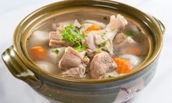 Uống thật nhiều nước hầm xương có tốt cho sức khỏe? Nên dùng thế nào để vừa bổ dưỡng vừa an toàn cho thận?