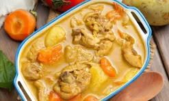 Cách nấu cà ri gà ngon, thịt mềm béo, nước sốt đậm đà chuẩn vị cho mùa thu