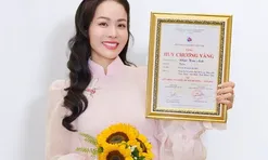 Mỹ nhân Thanh Hóa lần đầu tiên nhận Huy chương Vàng: Từ cô gái nghèo thành Chủ tịch, làm mẹ đơn thân ở biệt thự 20 tỷ