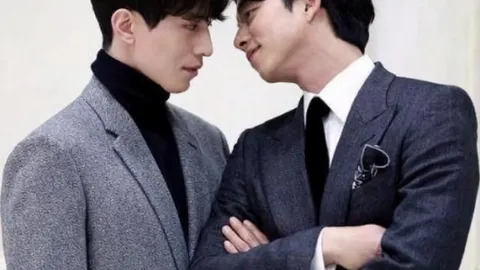 `Thần chết` đóng phim mới, `Yêu tinh` Gong Yoo ngay lập tức gửi xe cà phê đến ủng hộ