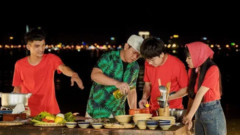 Đỉnh cao ẩm thực Đà Nẵng: hải sản tươi rói, nướng - lẩu giữa trời