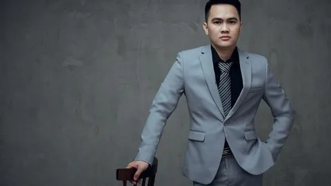 Diễn viên Phạm Tiến Chung, lịch lãm trong bộ ảnh mới