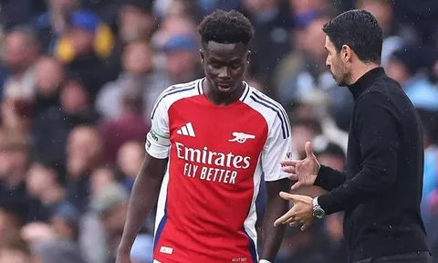 Arsenal nhận tin vui: Saka, Rice hồi phục; Trossard ổn định