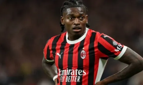 So sánh hàng công Milan - Juventus: Bên dồi dào, bên khủng hoảng toàn diện