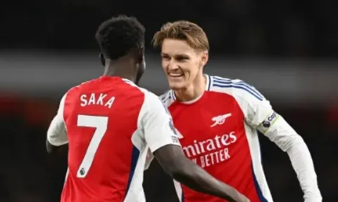 Nuno Espirito Santo gọi tên bộ ba hủy diệt của Arsenal
