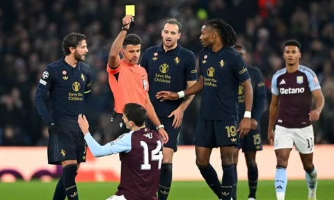 "Trọng tài đuổi Messi" Gil Manzan khiến CĐV Aston Villa phẫn nộ trong trận hòa Juventus