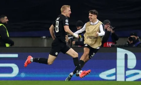 Người cũ Arsenal đem về thắng lợi lịch sử cho Sturm Graz