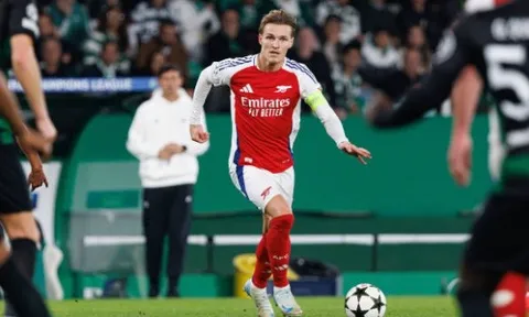 Paul Merson chỉ ra Rodri của Arsenal