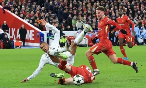 Không thể tiếp tục làm ngơ, Ancelotti trả Mbappe về vị trí sở trường