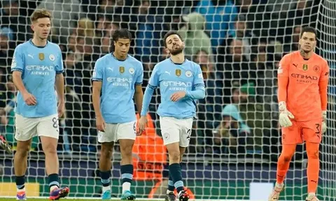 Liverpool cần tận dụng cơ hội, nếu không Man City sẽ quay lại mạnh mẽ