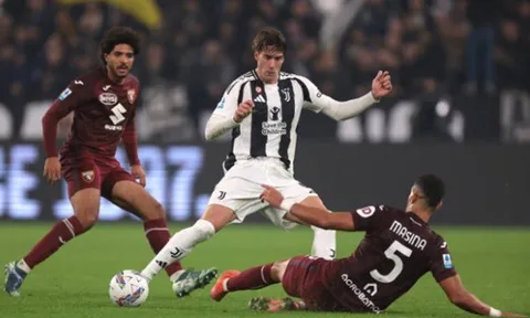 Motta báo tin buồn cho Juve