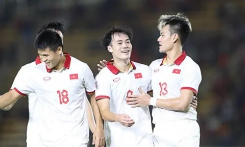 SVĐ Lào liên tục 'đắt khách' trước ngày đón tiếp ĐT Việt Nam
