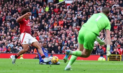 4 yếu tố giúp Man United nhấn chìm Everton