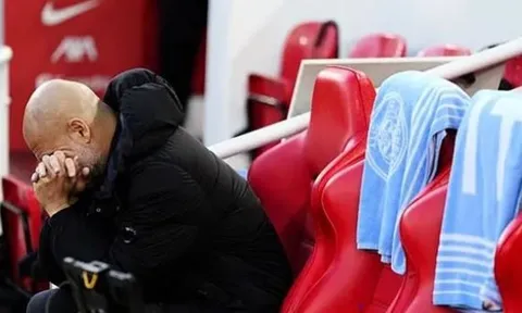 Carragher: Man City sẽ không vô địch Premier League mùa này