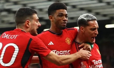 MU hủy diệt Everton 4-0 dặt dấu chấm hết cho 'trò cưng' Ten Hag