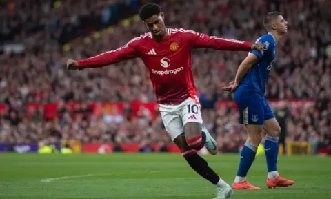 Rashford sớm gửi lời cảnh báo tới Arsenal