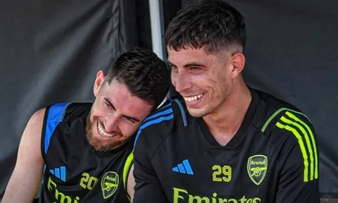 Jorginho bênh vực ngôi sao không thể tin được của Arsenal