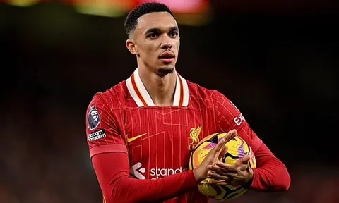 Liverpool tiếp tục bế tắc trong các cuộc đàm phán với Alexander-Arnold