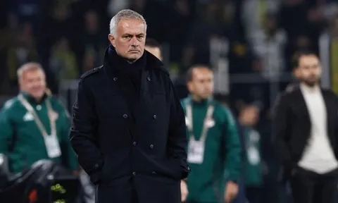 Jose Mourinho: Fenerbahce chơi mạnh mẽ, tấn công liên tục
