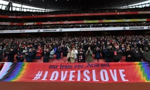 CĐV Arsenal kêu gọi ủng hộ chiến dịch Rainbow Laces