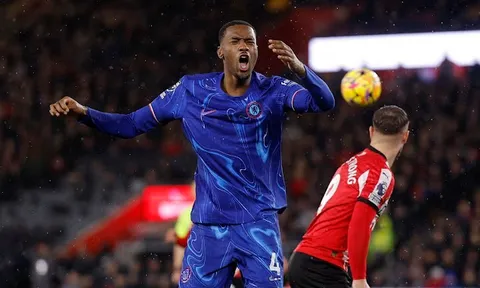 Chelsea đè bẹp Southampton, thu hẹp cách biệt với Liverpool