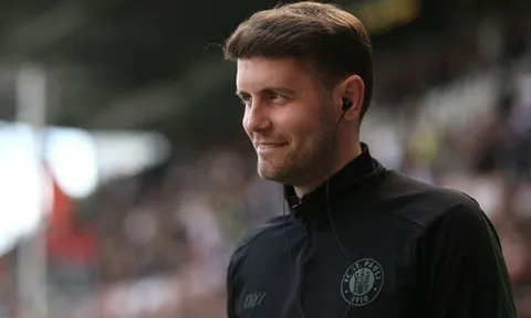 HLV Brighton tiết lộ điểm khác biệt giữa Ngoại hạng Anh và Bundesliga