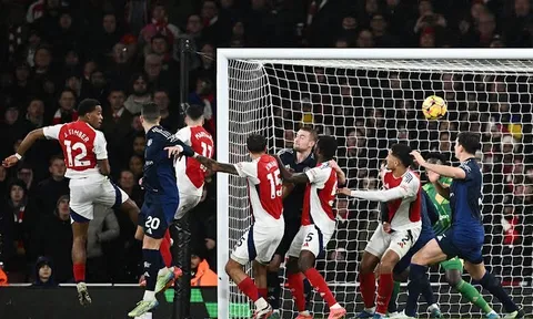 Man United thua đau Arsenal, Alan Shearer đưa ra lời khuyên