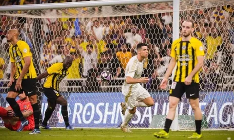 Ronaldo ghi bàn, Al-Nassr thua sít sao trước Al-Ittihad