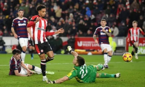 Brentford đè bẹp Newcastle trong trận cầu 6 bàn