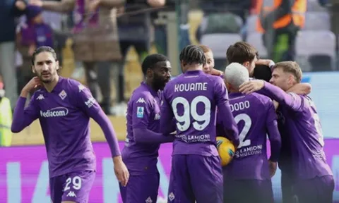 De Gea trắng lưới, Fiorentina vững vàng top 4, cân bằng điểm với Inter