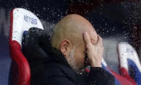 Hàng thủ Man City tan hoang trước đại chiến Man United