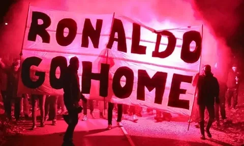 "Về nhà giùm đi", Ronaldo Nazario!