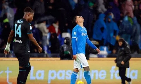 Conte thừa nhận hạn chế khiến Napoli bại trận