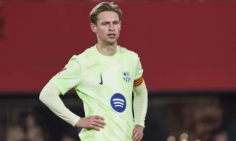 De Jong đối mặt với thử thách lớn tại Barcelona