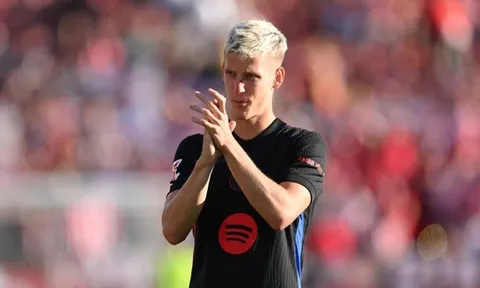 Barca có thể nếm trái đắng từ Dani Olmo