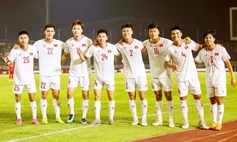 Việt Nam tăng hạng FIFA sau chiến thắng trước Lào