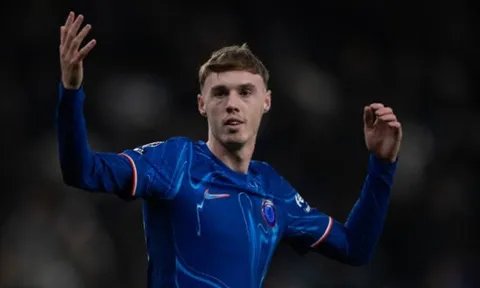 Chuyển nhượng tối 11/12: Arsenal ra quyết định giữa Vlahovic và Isak; Real quay xe vụ Palmer