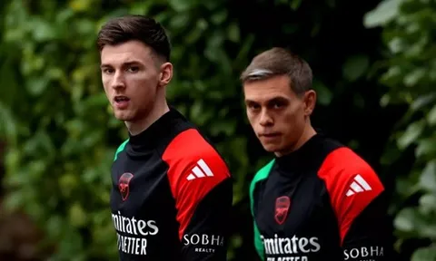 Ngôi sao bị quên lãng sắp tái xuất, fan Arsenal phản ứng mạnh mẽ