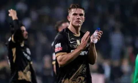 Viktor Gyokeres sa sút sau khi Amorim tới MU