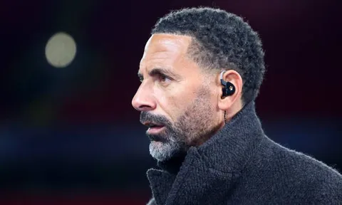 Rio Ferdinand: "Chưa bao giờ thấy một đội của Pep tệ đến thế"