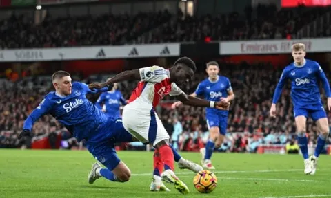 "Arsenal liên tục dồn ép. Everton có thể chịu đựng được bao lâu nữa?"