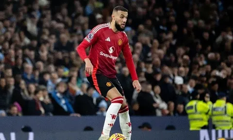 Dấu hỏi chấn thương của Mazraoui sau trận thắng Man City