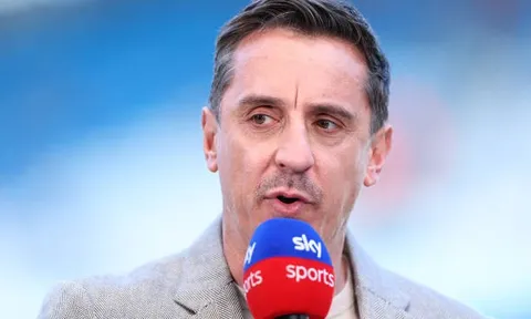 Gary Neville phát hiện điểm tương đồng giữa Amad và Rooney